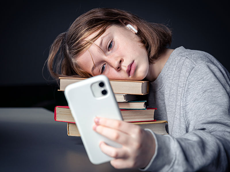 internet-bagimliligi-belirtileri-nelerdir