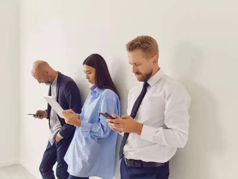 internet-bagimliligi-nelere-yol-acarinternet-bagimliligi-nelere-yol-acar