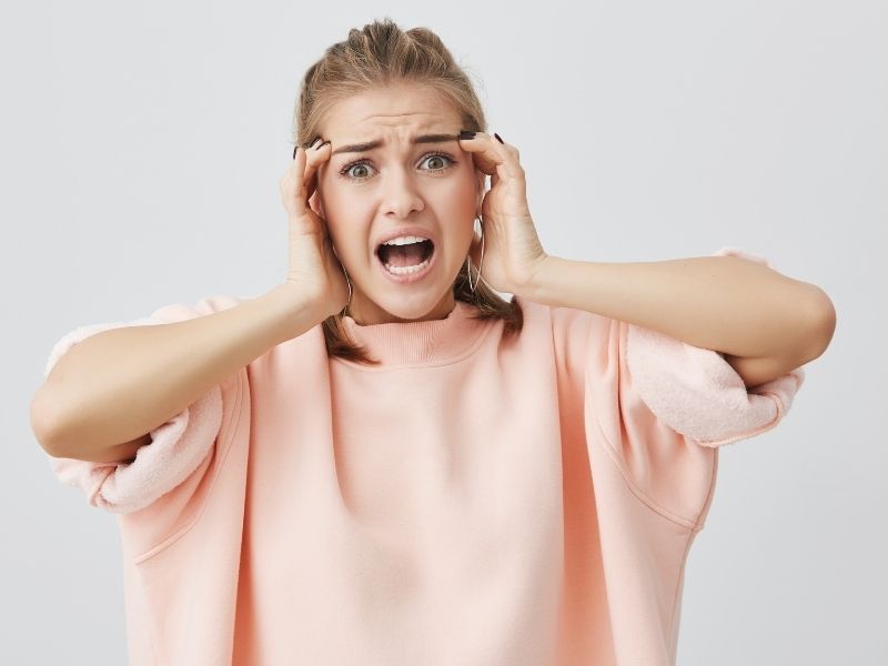 panik-atak-belirtileri-kalp-krizi-ile-karisir-mi